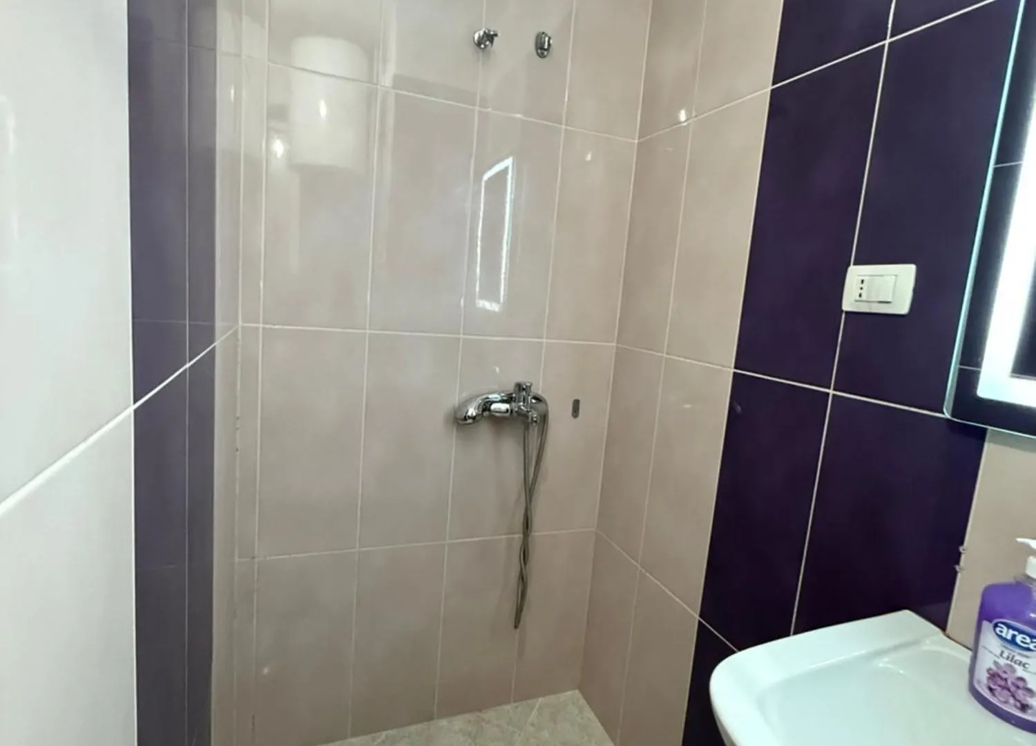 Drini'S Accomodation Vlorë Appartamento